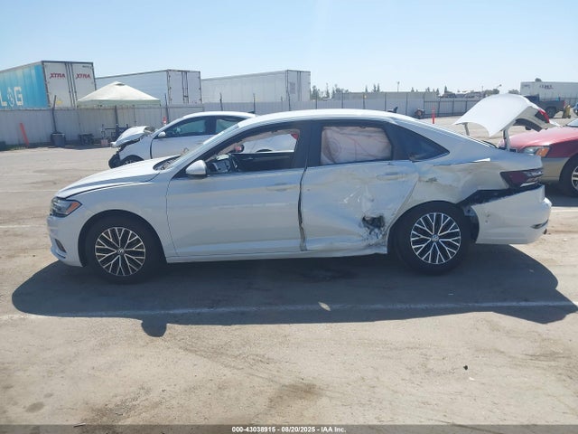 3VWC57BU9MM020349 Volkswagen tsi