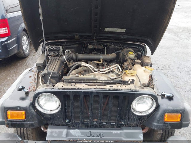 43038935 :رقم المزاد ، 1J4FA39S22P758455 vin ، 2002 Jeep Wrangler X مزاد بيع