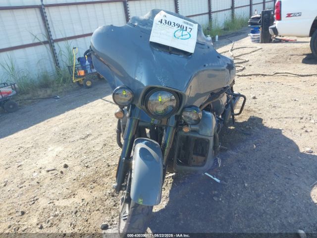 2022 HARLEY-DAVIDSON FLHTK 1HD1KEF15NB652571 Photo 4