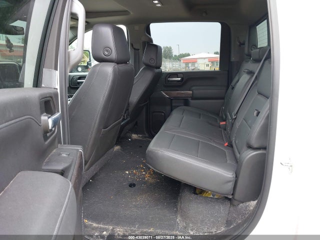 2GC4YUEY3N1206120 Chevrolet l5p