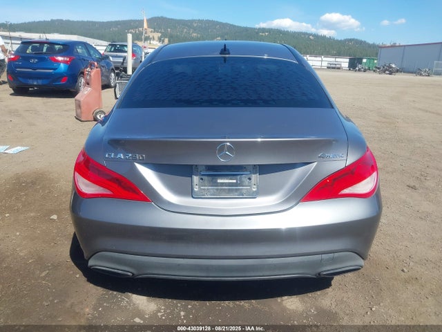 Mercedes-Benz 2018 2018 WDDSJ4GB6JN564749 Image 17