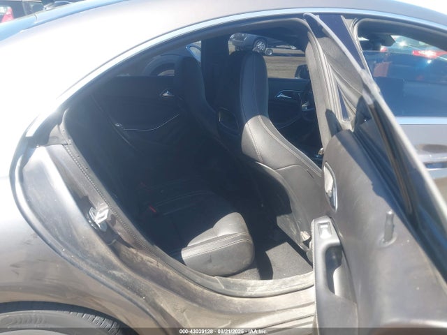 Mercedes-Benz 2018 2018 WDDSJ4GB6JN564749 Image 8