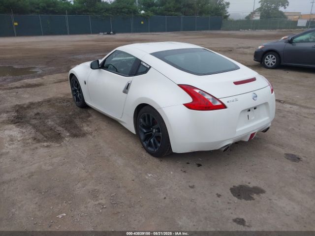 2017 NISSAN 370Z JN1AZ4EH3HM950330 Photo 2