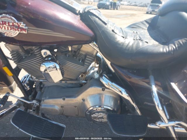 2005 HARLEY-DAVIDSON FLHTI 1HD1FVW145Y613827 Photo 8