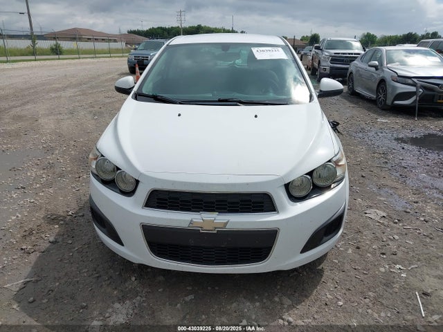 1G1JA6SHXE4209729 Chevrolet luw