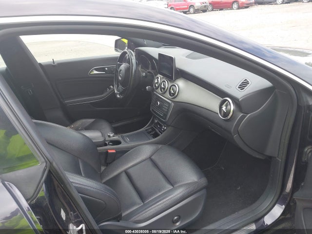 Mercedes-Benz 2015 2015 WDDSJ4EB3FN208463 Image 5
