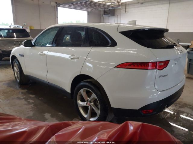 2017 JAGUAR F-PACE SADCJ2BV1HA896012 Photo 2