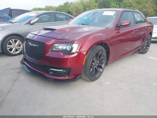 Chrysler 300 2019 2C3CCABG5KH686611 Image 2
