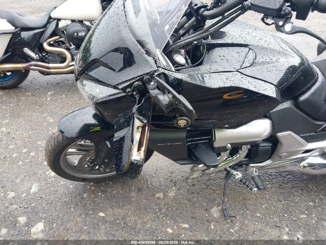 JH2SC7415EK000011 Honda Sc74e-5000001