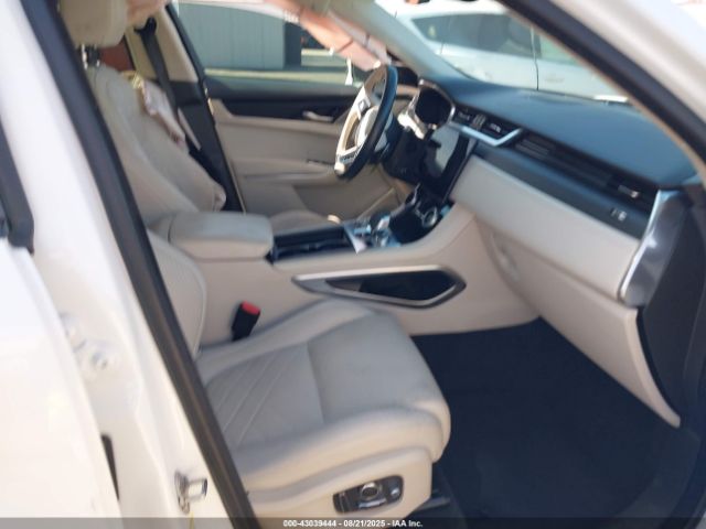 2023 JAGUAR F-PACE SADCJ2EX7PA715961 Photo 4