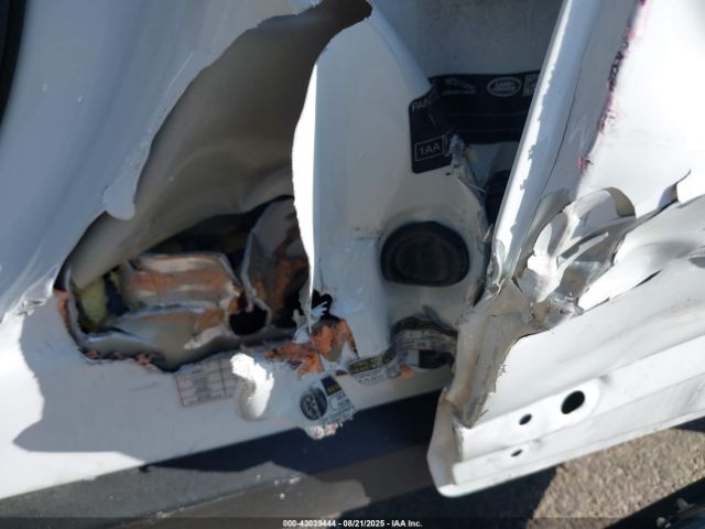 2023 JAGUAR F-PACE SADCJ2EX7PA715961 Photo 8