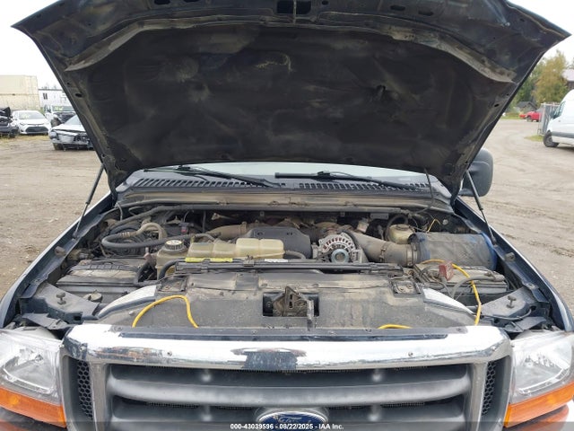 43039596 :رقم المزاد ، 1FTNW21F81ED28371 vin ، 2001 Ford F-250 Lariat/xl/xlt مزاد بيع