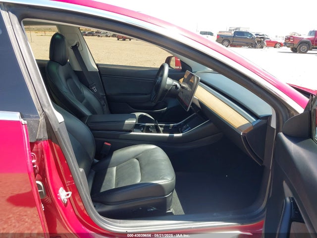 2020 TESLA MODEL 3 5YJ3E1EBXLF787480 Photo 4