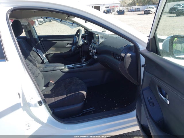 2024 NISSAN SENTRA 3N1AB8CV6RY237294 Photo 4