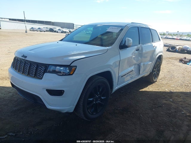 1C4RJEAG6KC832666 Jeep Grand Cherokee