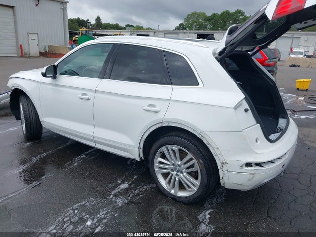 2018 AUDI Q5 WA1BNAFY8J2239499 Photo 2