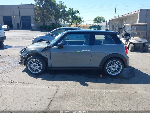 Mini Hardtop 2018 WMWXP7C57J2A47509 Image 15