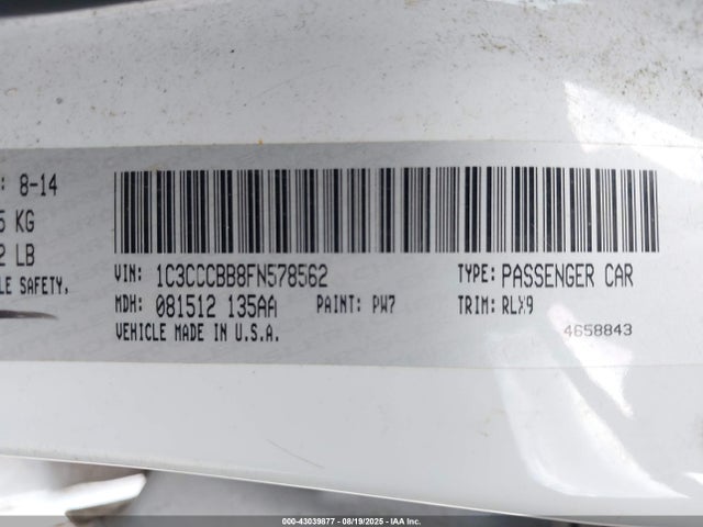1C3CCCBB8FN578562 Chrysler 2015