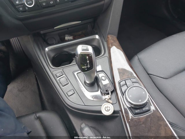 WBA3B1G53FNT06505 BMW 320i