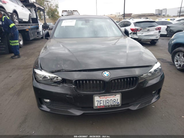 WBA3B1G53FNT06505 BMW 320i