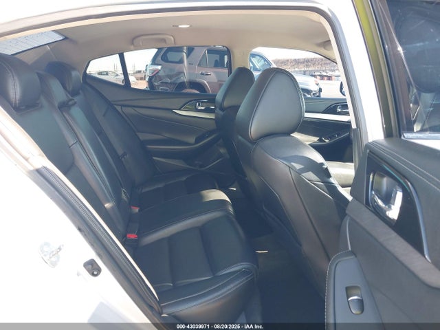 Nissan Maxima 2018 1N4AA6AP1JC365938 Image 8