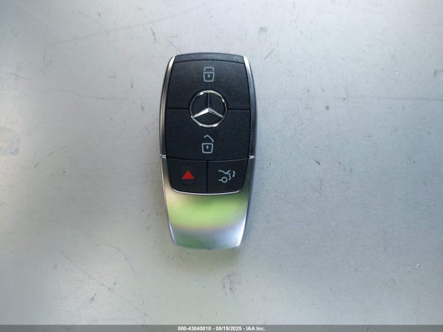 W1N4M4GBXPW273774 Mercedes-Benz m260