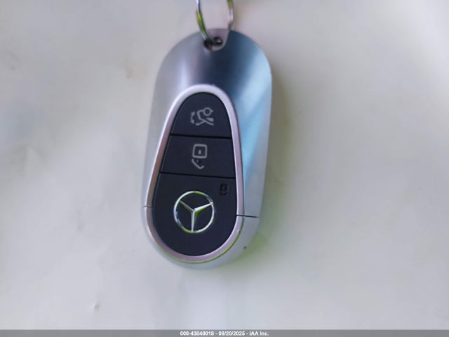 W1KAF4GB9NR036330 Mercedes-Benz m264