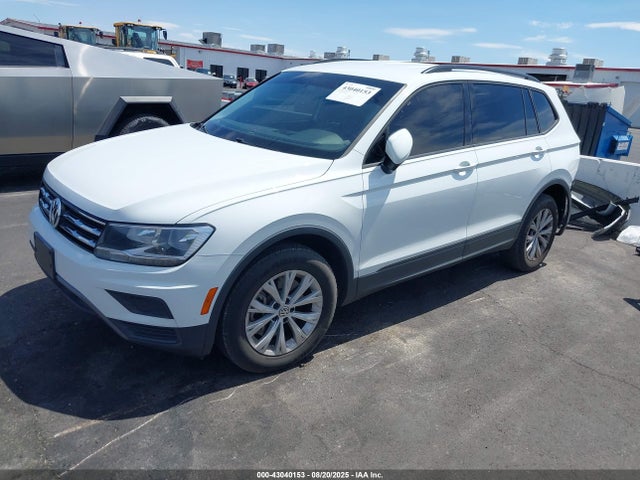 Volkswagen Tiguan 2019 3VV1B7AX8KM183300 Image 2
