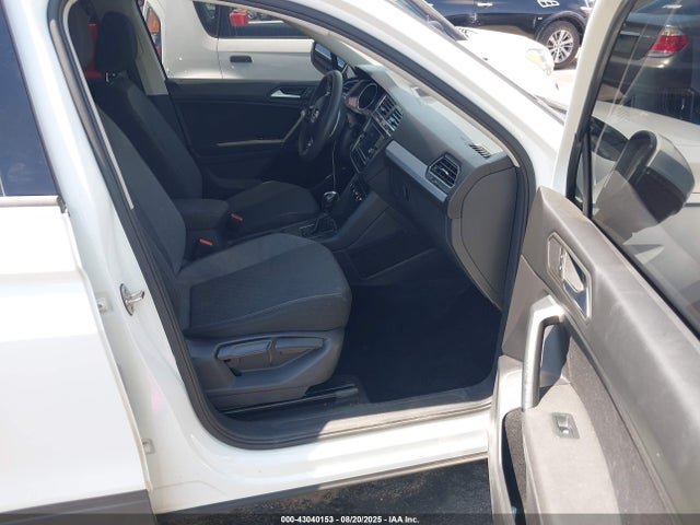 Volkswagen Tiguan 2019 3VV1B7AX8KM183300 Image 5