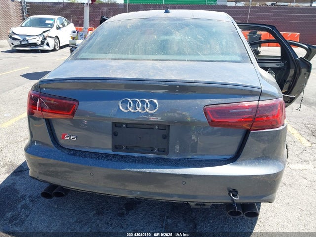Audi 4.0t 2018 WAUHFAFC3JN042673 Image 16