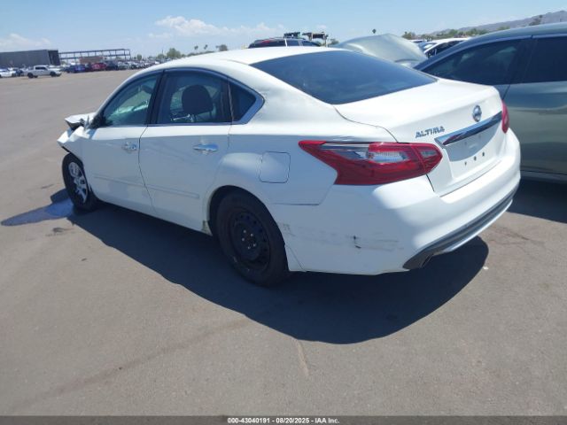 2018 NISSAN ALTIMA 1N4AL3AP2JC288859 Photo 2
