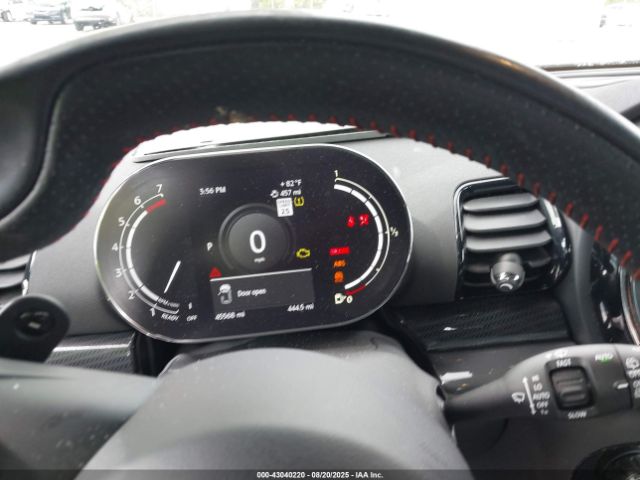 2021 MINI CLUBMAN WMWLV7C07M2N82303 Photo 6