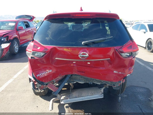 Nissan Rogue 2017 5N1AT2MV6HC772375 Image 17