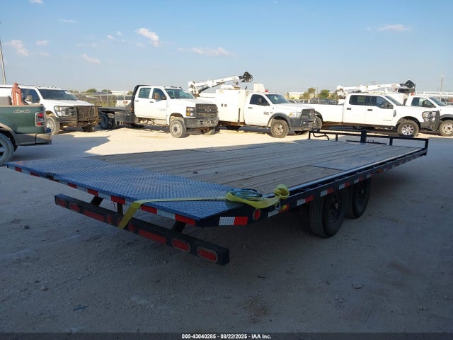 4P51C292XS1421691 Pj Trailers 2025
