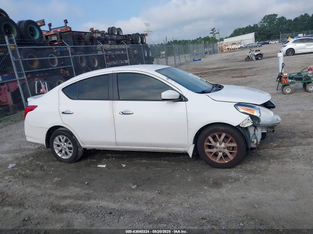Nissan 2019 2019 3N1CN7AP8KL804428 Image 14