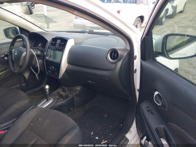 Nissan 2019 2019 3N1CN7AP8KL804428 Image 5