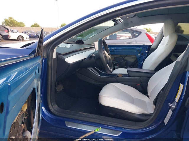 2019 TESLA MODEL 3 5YJ3E1EA7KF445250 Photo 4