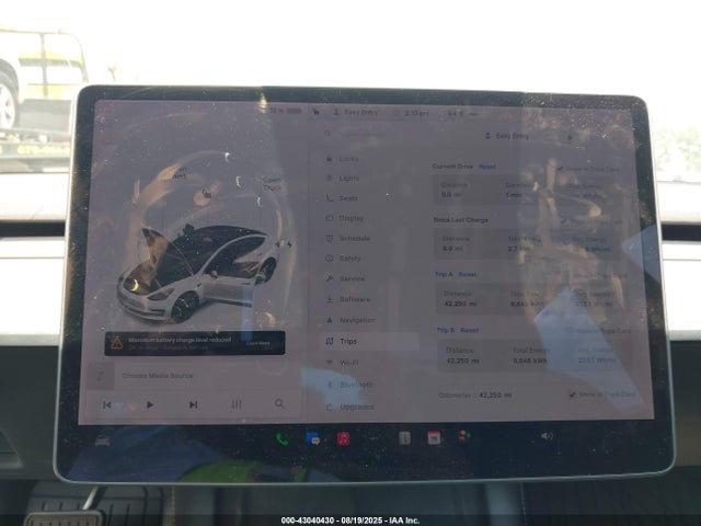 Tesla MODEL 3 2021 5YJ3E1EA0MF030239 Image 24