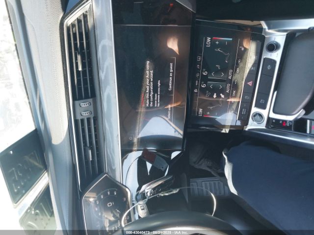 2024 AUDI Q8 E-TRON WA14AAGE4RB035237 Photo 10