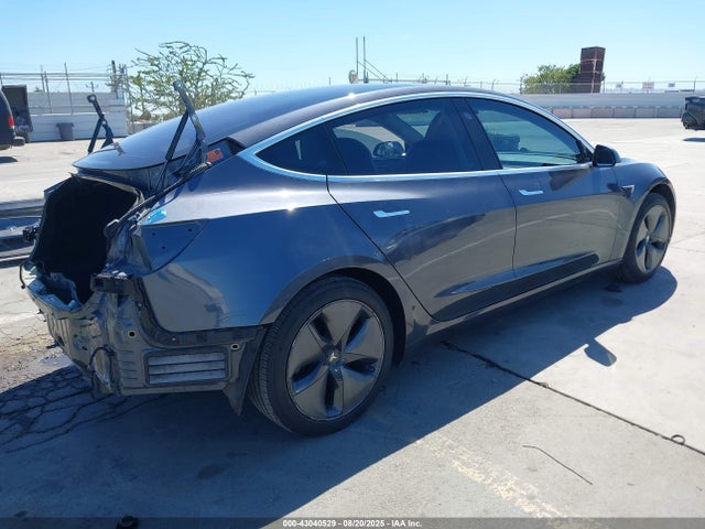 2018 TESLA MODEL 3 5YJ3E1EA2JF041982 Photo 3