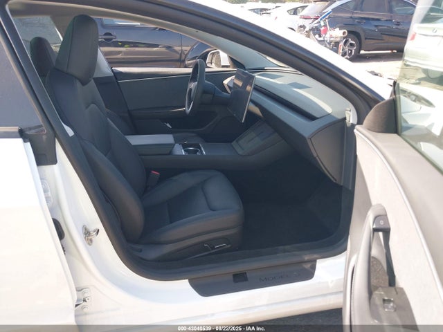 Продаж на аукціоні авто 2024 Tesla Model 3 Long Range Dual Motor All-wheel Drive/rear-wheel Drive, vin: 5YJ3E1EA0RF786600, номер лоту: 43040539