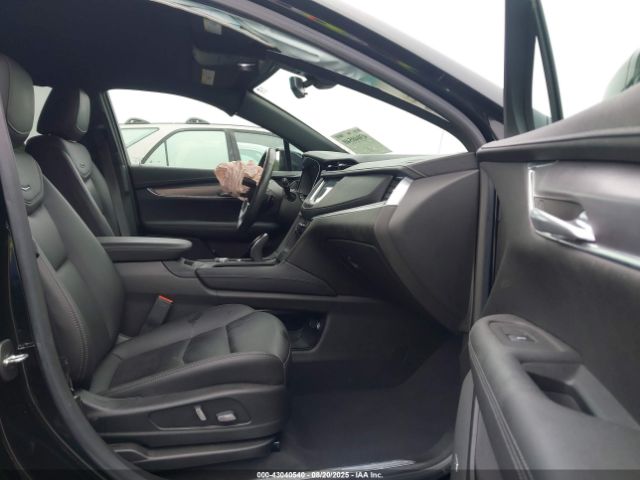 2021 CADILLAC XT5 1GYKNAR44MZ143440 Photo 4