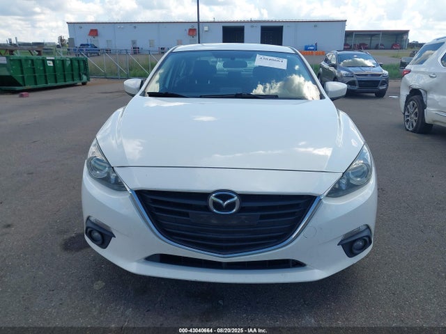 3MZBM1V75FM141741 Mazda pe