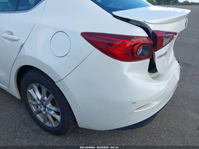 3MZBM1V75FM141741 Mazda pe