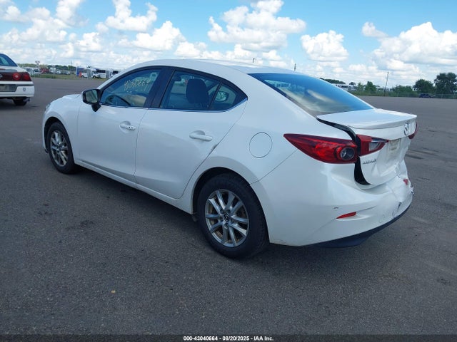 3MZBM1V75FM141741 Mazda pe