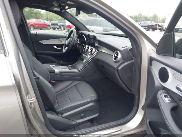 2022 MERCEDES-BENZ GLC 300 W1N0G8EB4NG103627 Photo 4