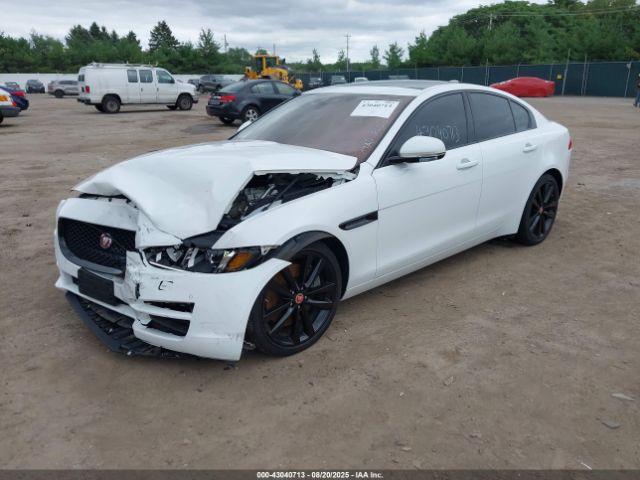 2019 JAGUAR XE SAJAK4GX1KCP53659 Photo 1