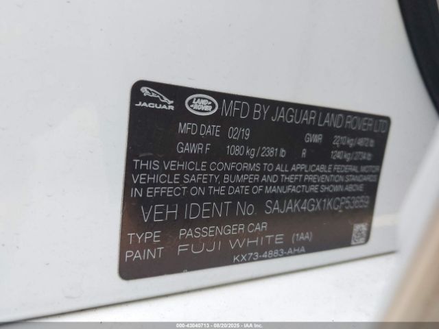 2019 JAGUAR XE SAJAK4GX1KCP53659 Photo 8