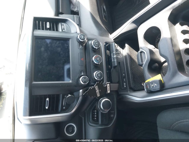 RAM 1500 2019 1C6RREFG0KN813656 Image 11