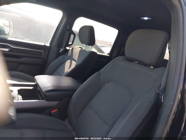 RAM 1500 2019 1C6RREFG0KN813656 Image 20